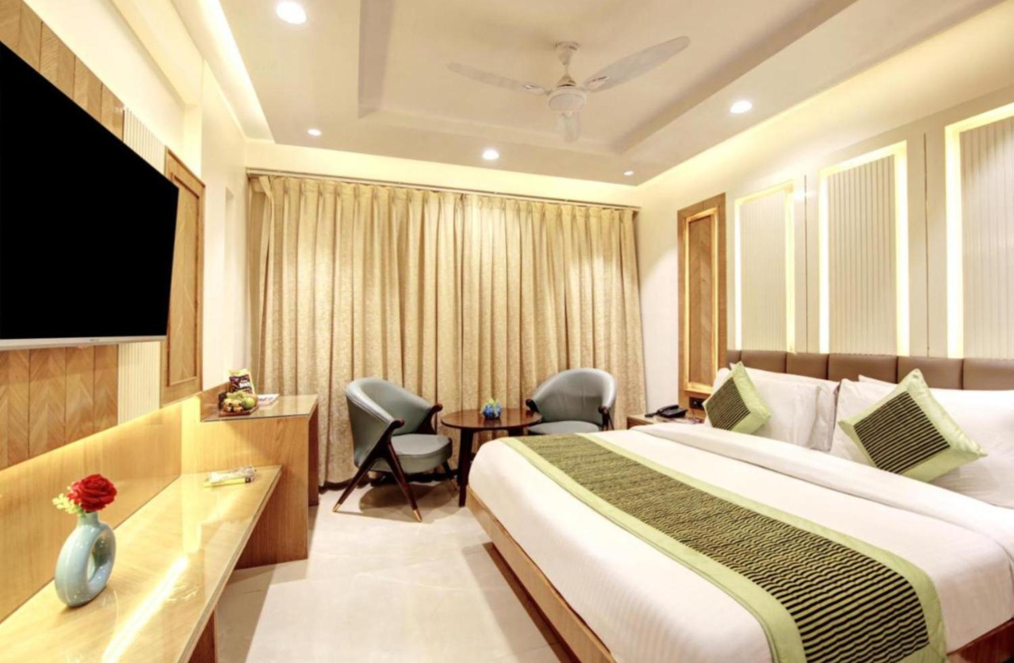 Hotel Platinum With Free Pickup-Delhi Airport นิวเดลี ภายนอก รูปภาพ