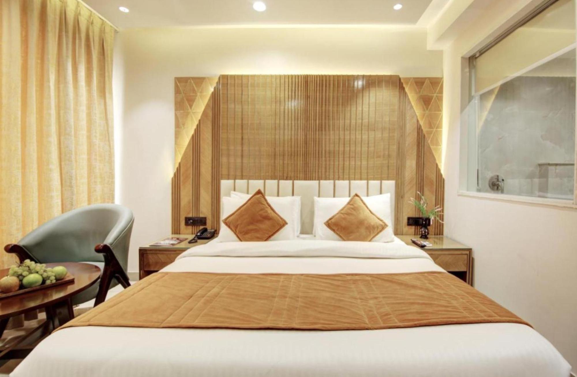 Hotel Platinum With Free Pickup-Delhi Airport นิวเดลี ภายนอก รูปภาพ