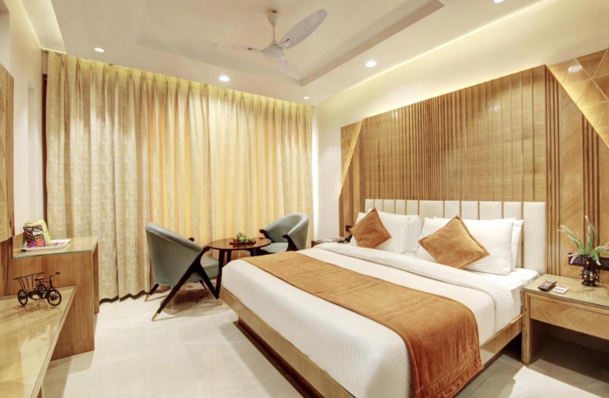 Hotel Platinum With Free Pickup-Delhi Airport นิวเดลี ภายนอก รูปภาพ