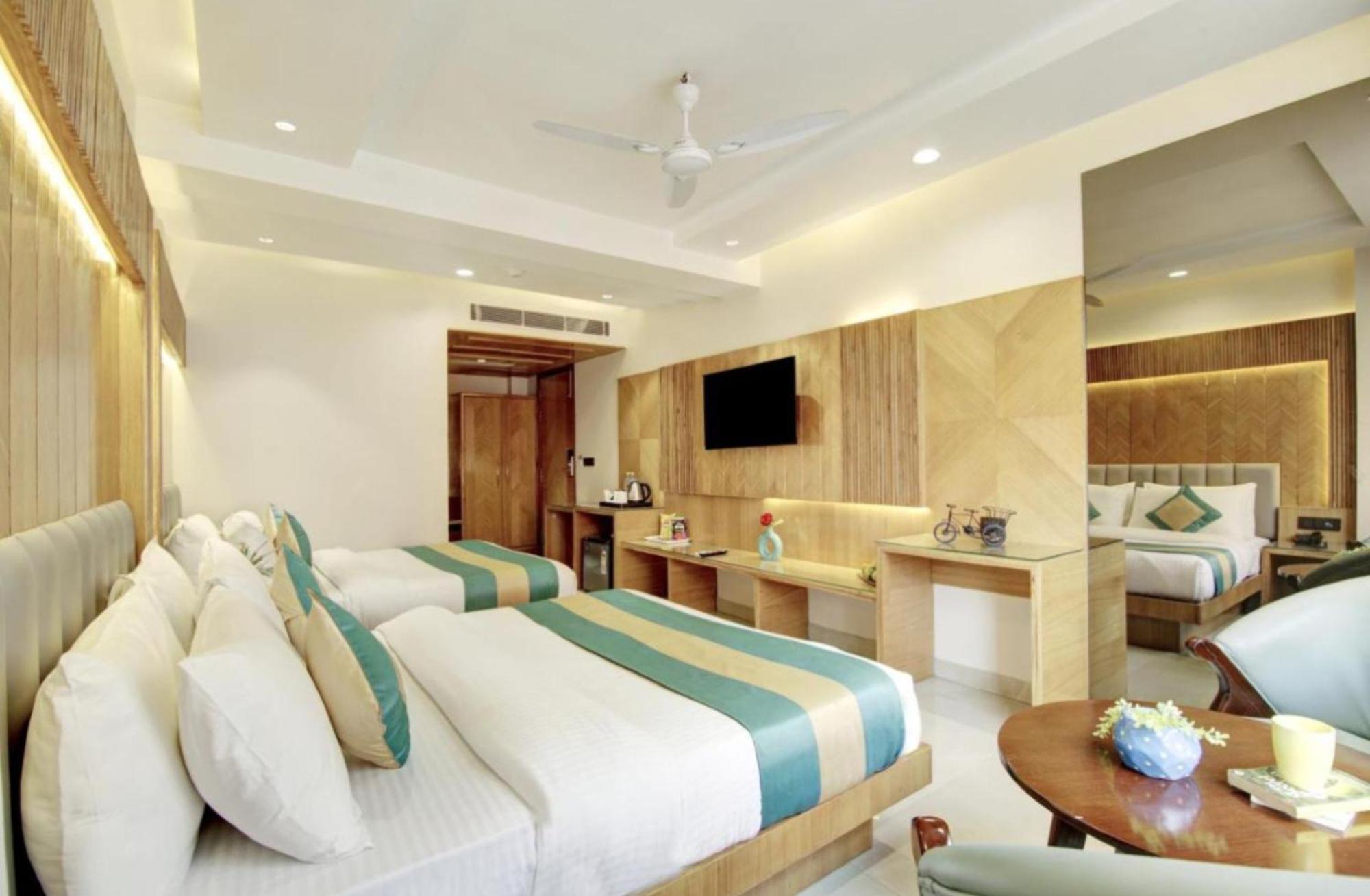 Hotel Platinum With Free Pickup-Delhi Airport นิวเดลี ภายนอก รูปภาพ